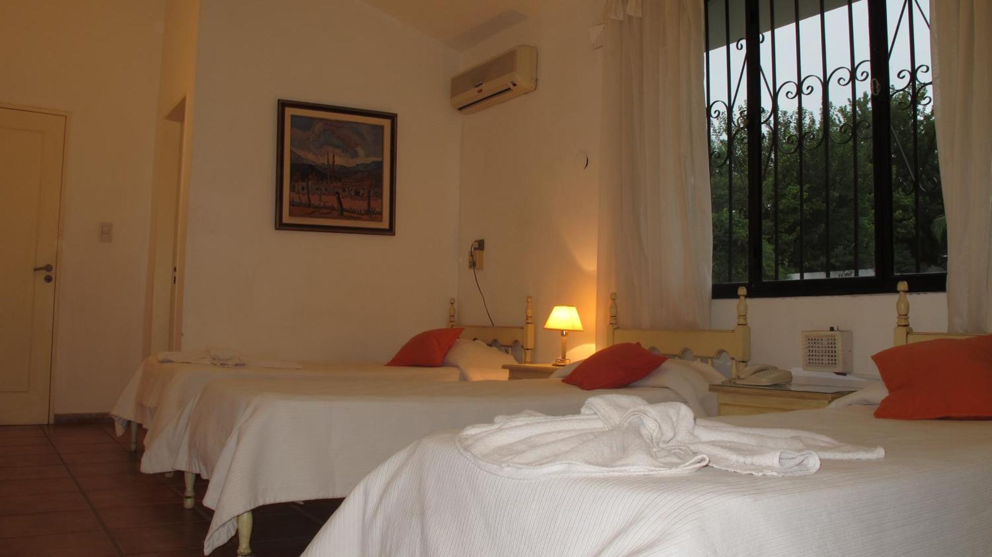 Portal De La Montana Hotel Villa Carlos Paz Ruang foto