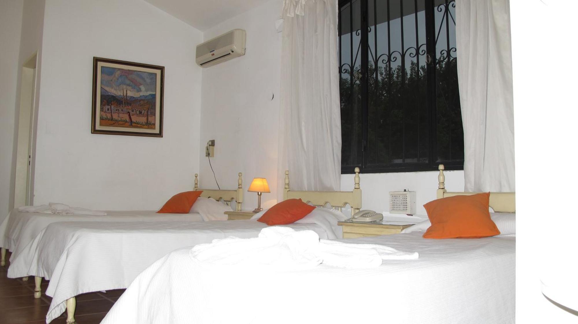 Portal De La Montana Hotel Villa Carlos Paz Ruang foto
