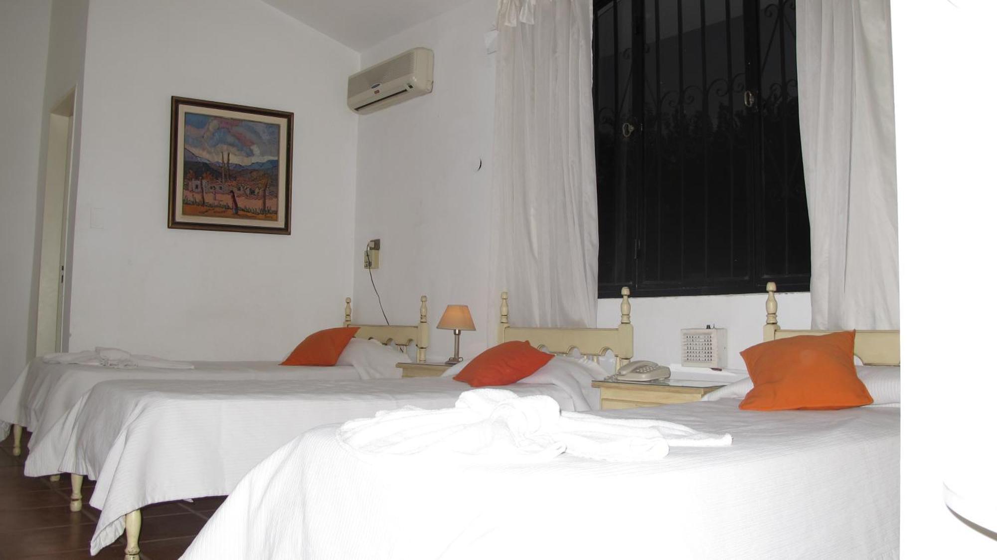 Portal De La Montana Hotel Villa Carlos Paz Ruang foto